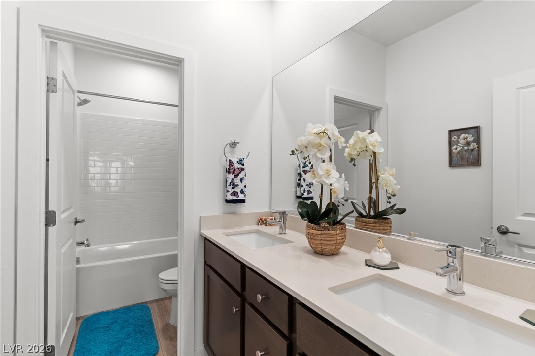1422 Crimson Sunbird Avenue Property Photo 18