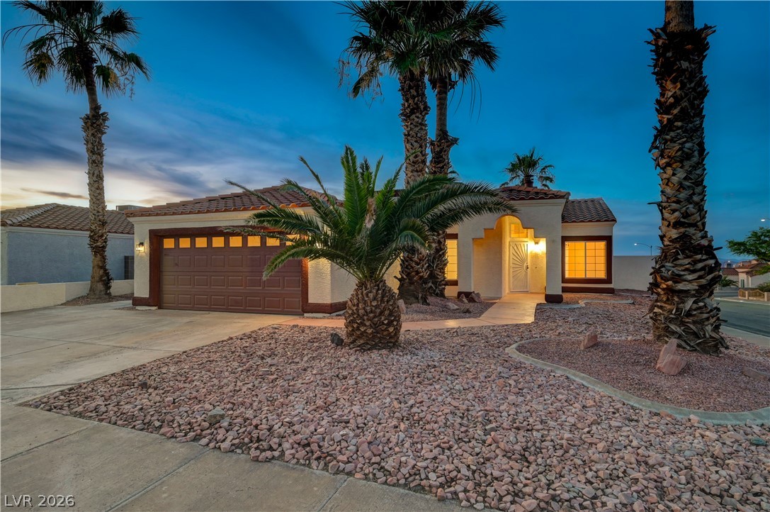 400 Breeze Way Property Photo 1