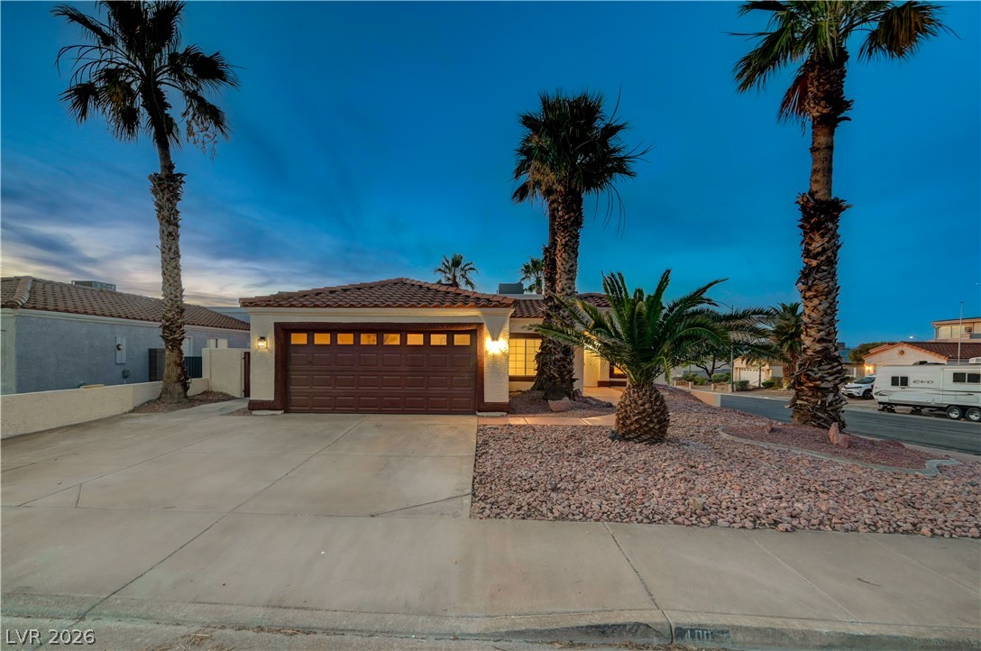 400 Breeze Way Property Photo 5