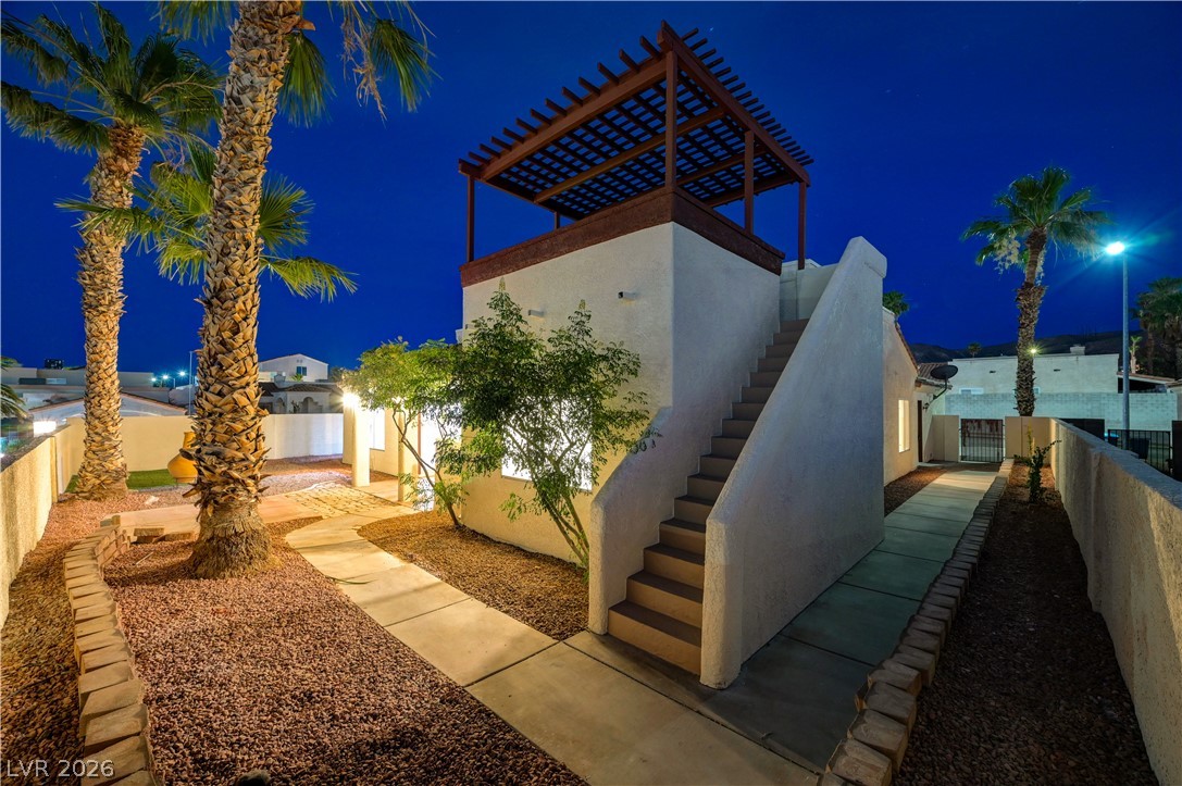 400 Breeze Way Property Photo 8