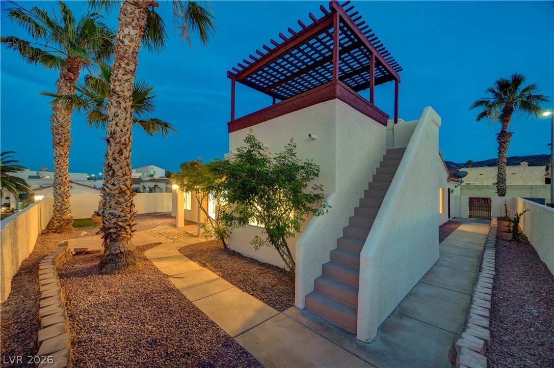 400 Breeze Way Property Photo 13