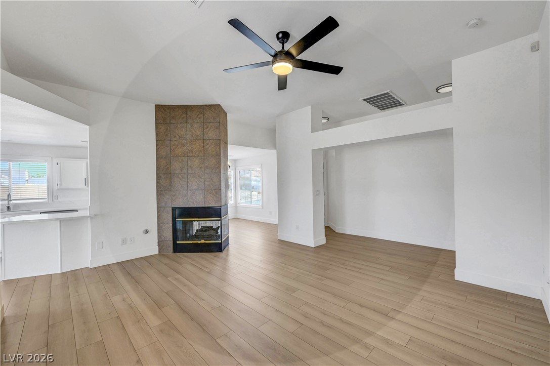 400 Breeze Way Property Photo 19