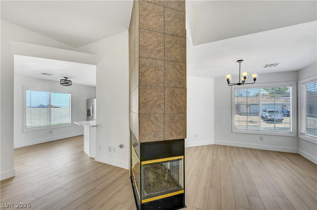 400 Breeze Way Property Photo 21
