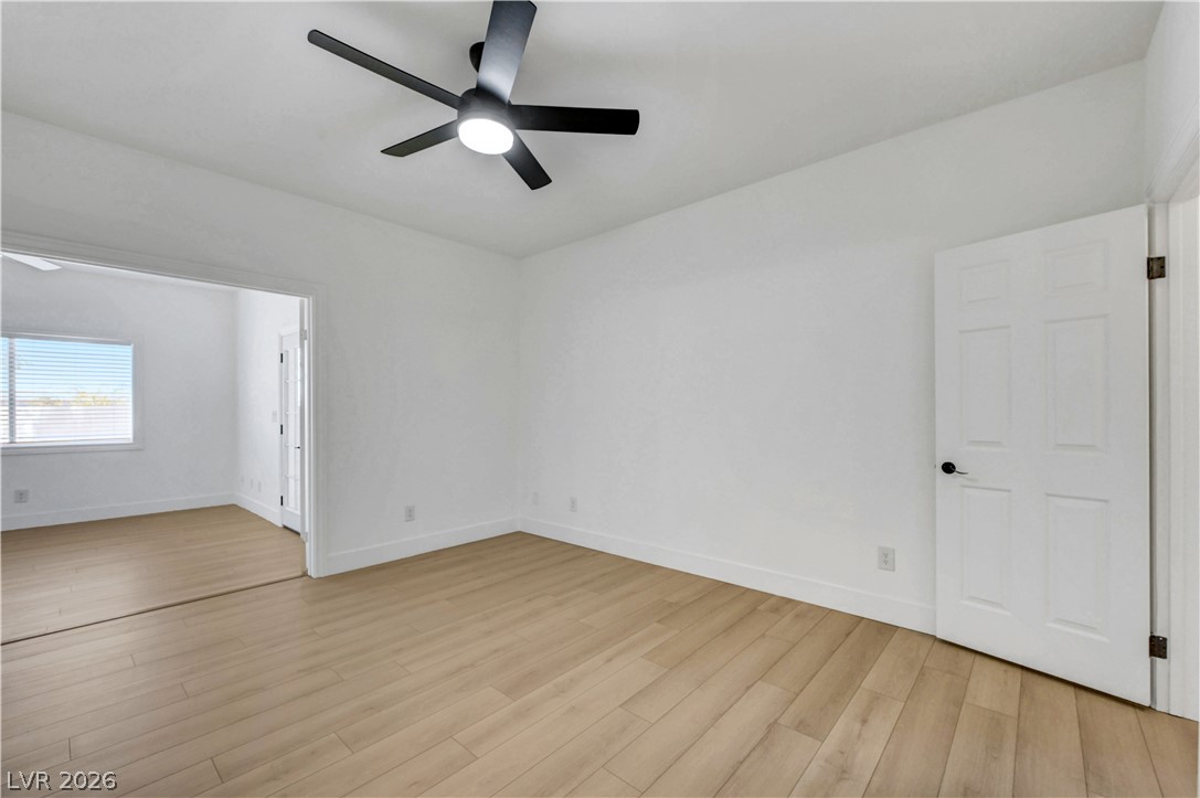 400 Breeze Way Property Photo 33