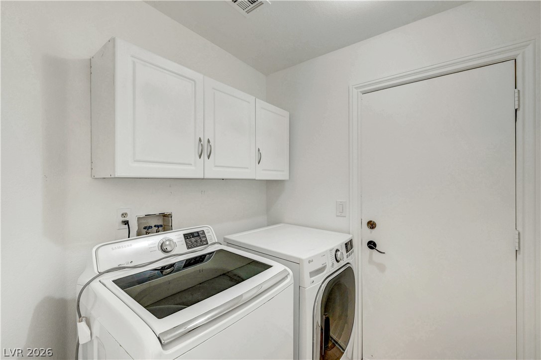 400 Breeze Way Property Photo 40