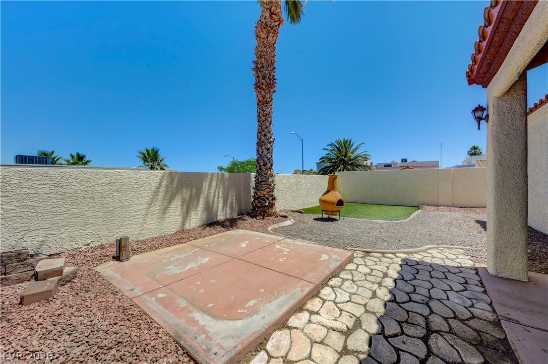 400 Breeze Way Property Photo 43