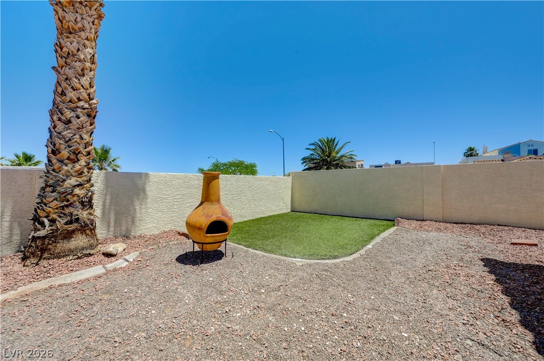 400 Breeze Way Property Photo 44