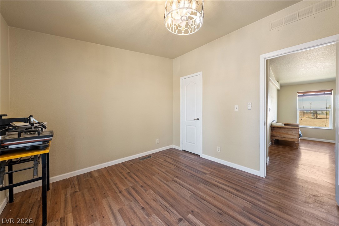 2600 West Gamebird Road Property Photo 26