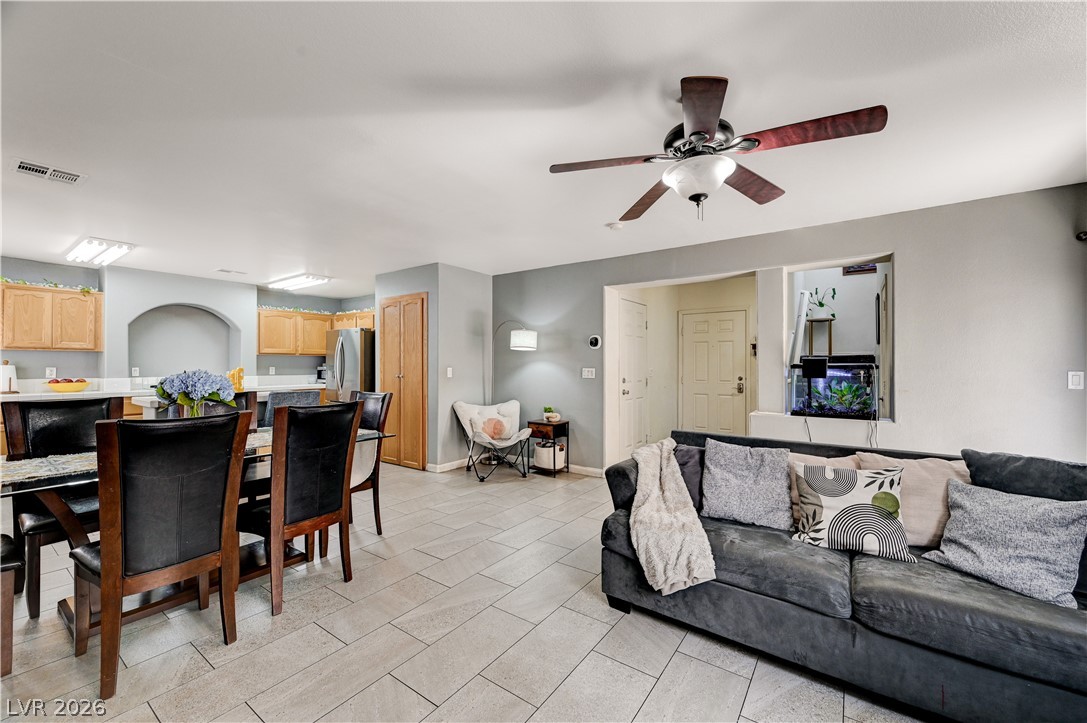 7319 Dicentra Road Property Photo 4