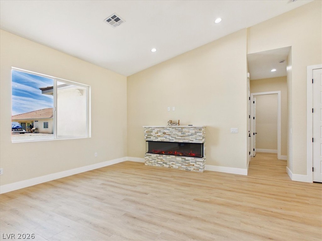 2861 South Firestone Court Property Photo 8