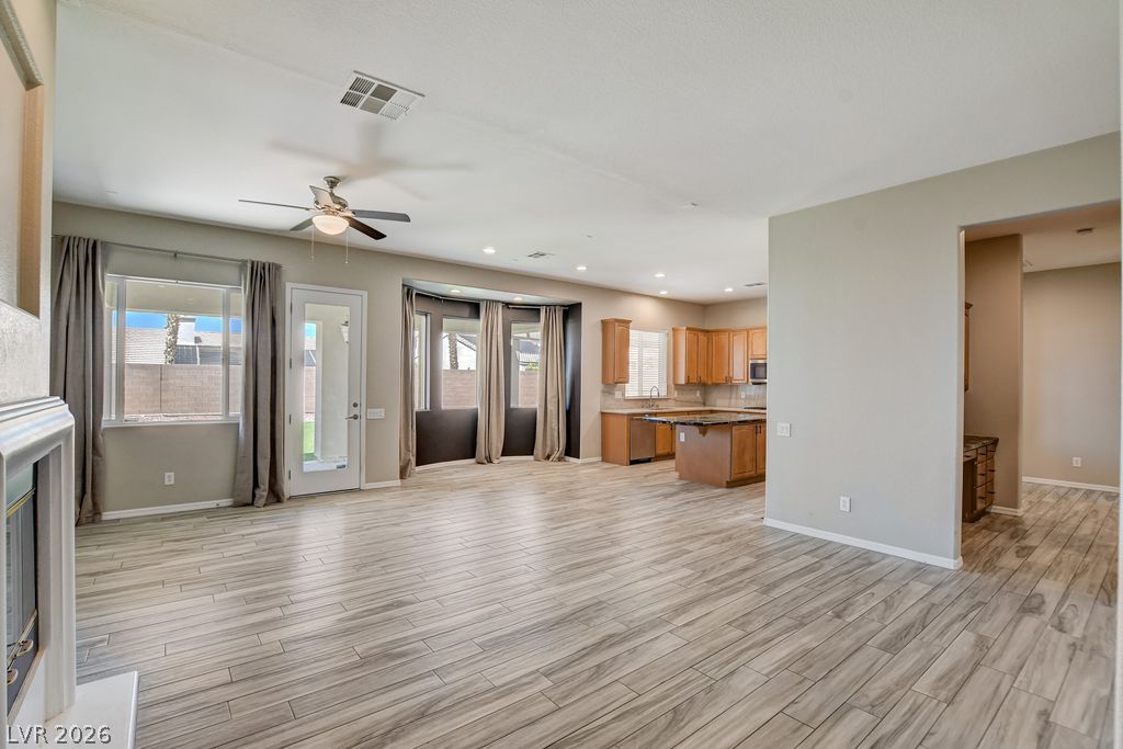 2756 Leys Burnett Avenue Property Photo 8