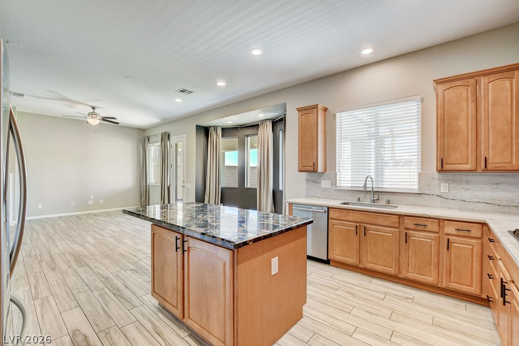 2756 Leys Burnett Avenue Property Photo 17