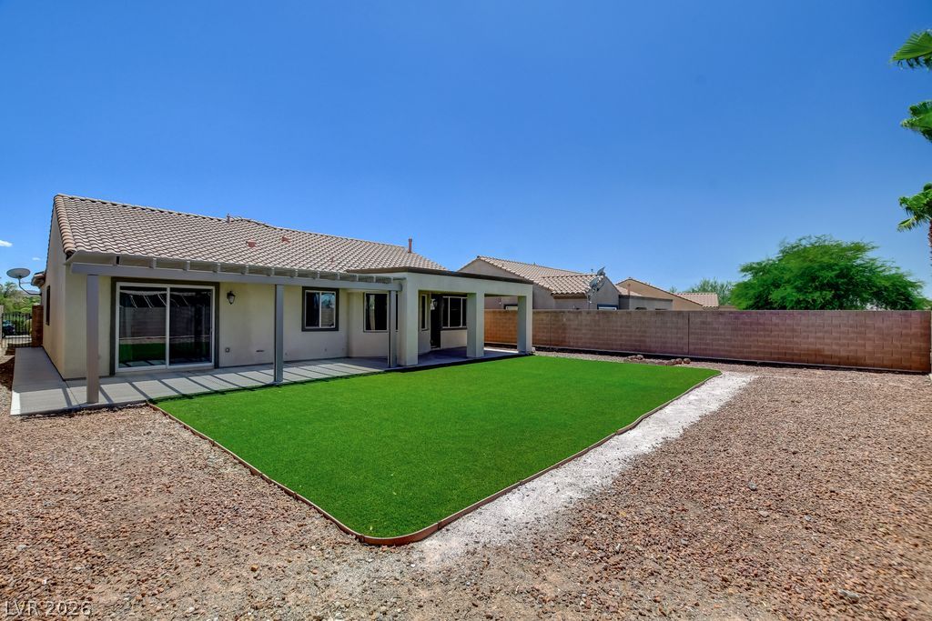 2756 Leys Burnett Avenue Property Photo 48
