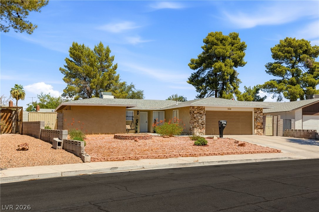 3948 Oakhill Avenue Property Photo 6