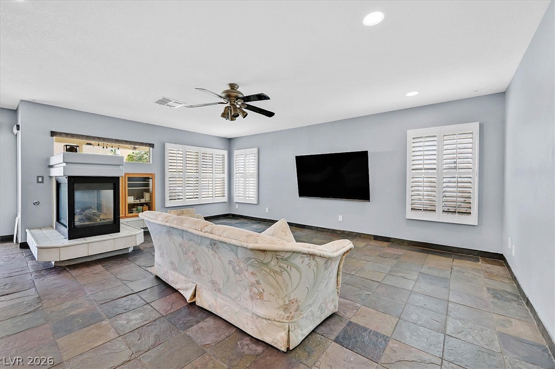 1443 Graystone Canyon Avenue Property Photo 11