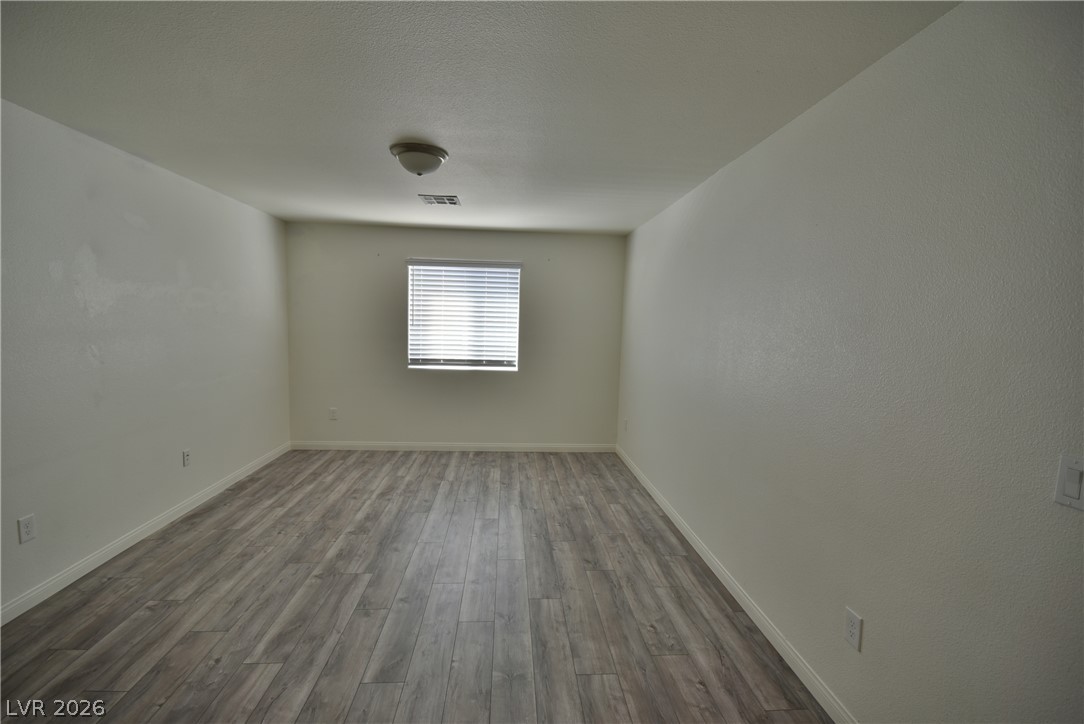 3041 Lake Como Avenue Property Photo 18