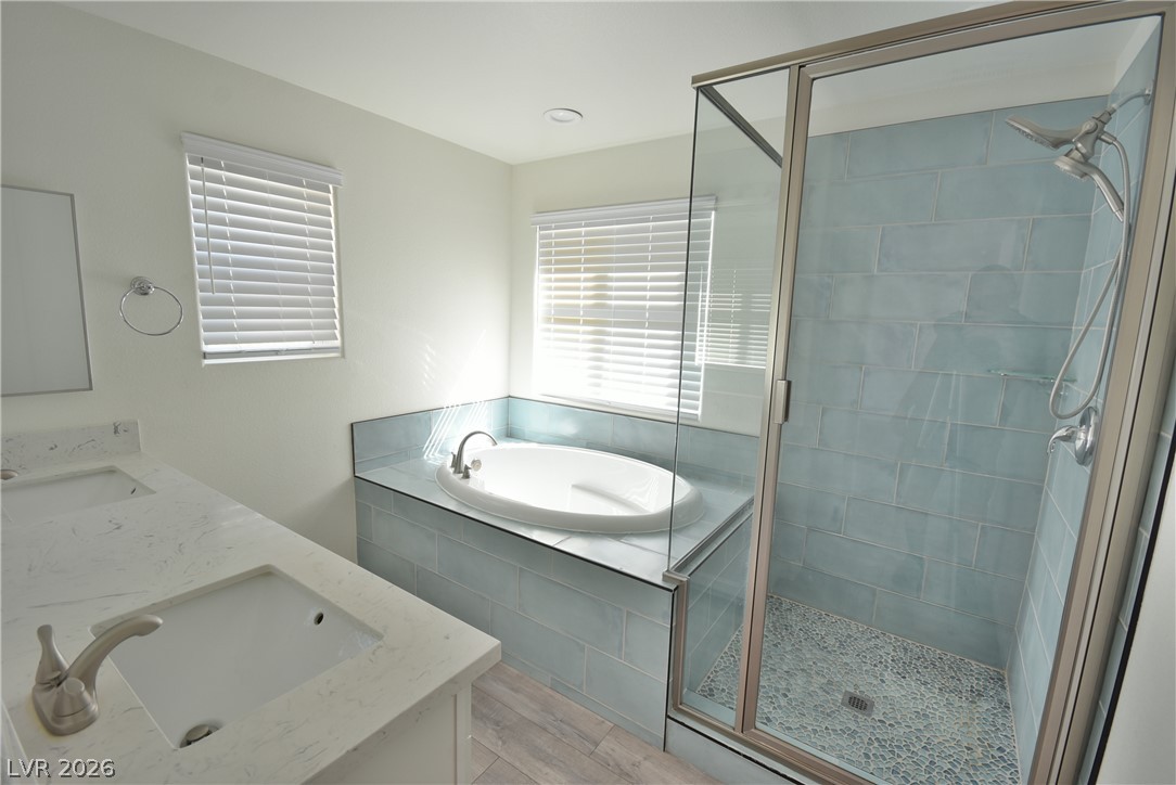 3041 Lake Como Avenue Property Photo 27