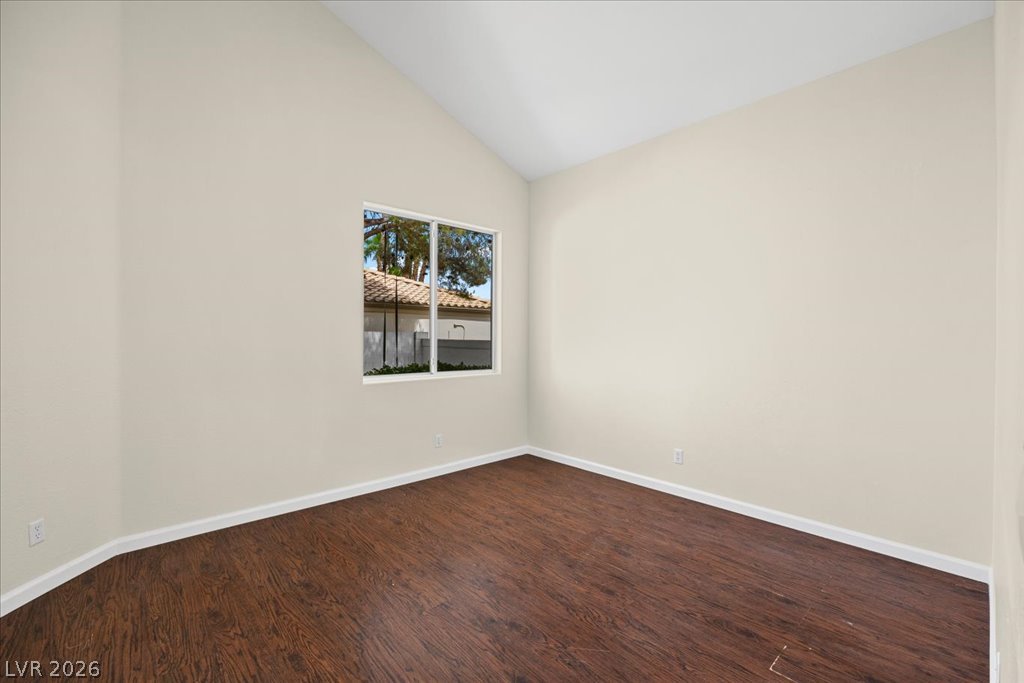 2071 Sutton Way Property Photo 18