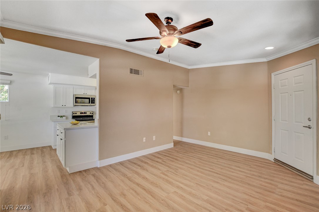 4400 South Jones Boulevard 2057 Property Photo 7