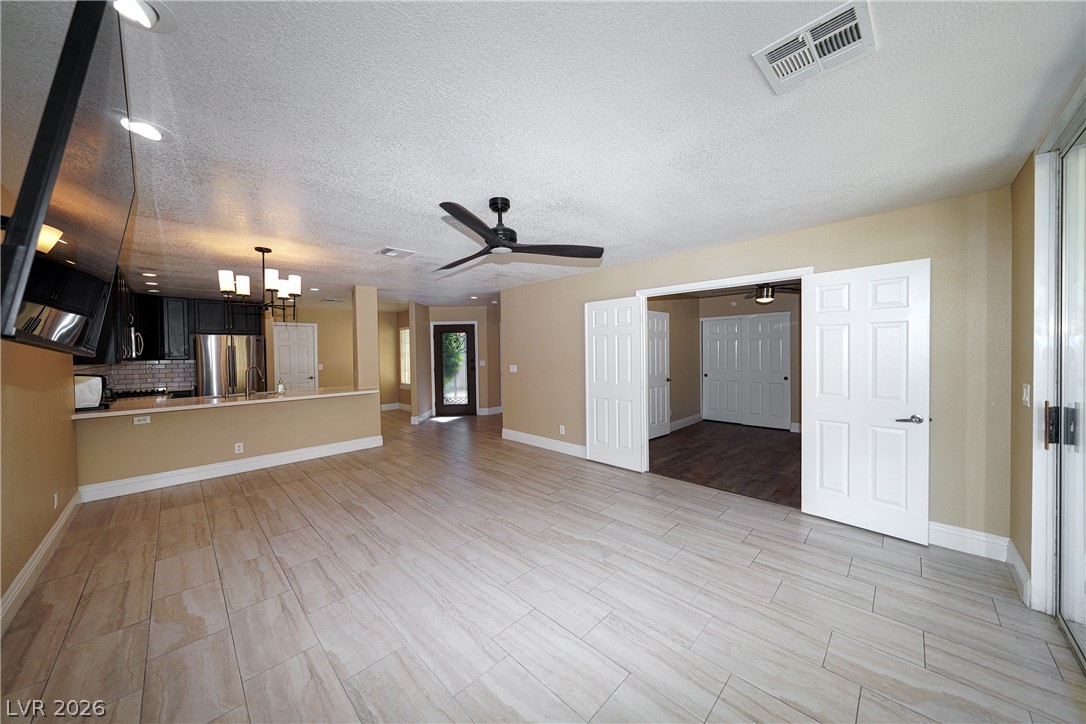 9213 Vosburgh Drive Property Photo 11