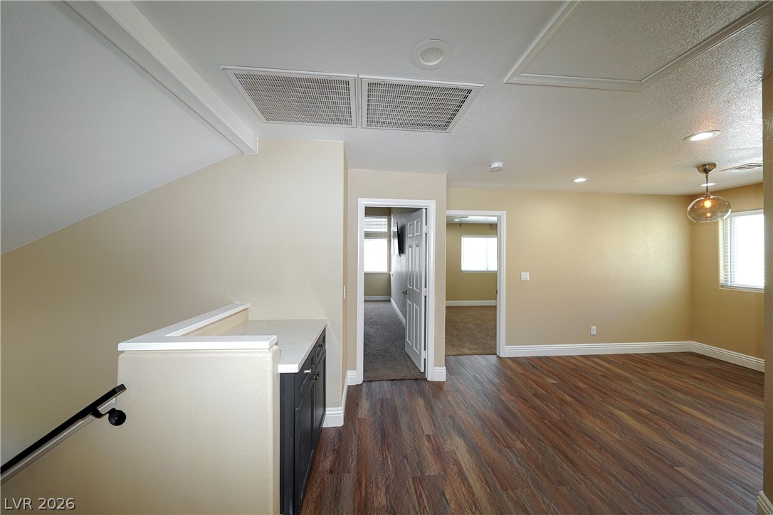 9213 Vosburgh Drive Property Photo 16