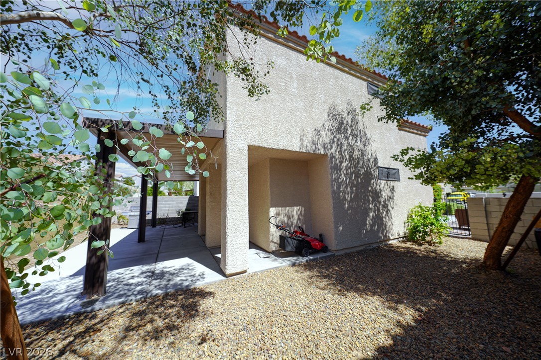 9213 Vosburgh Drive Property Photo 34