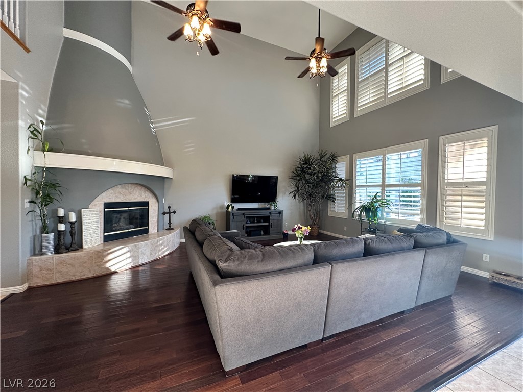 1211 MARTINI Drive Property Photo 1