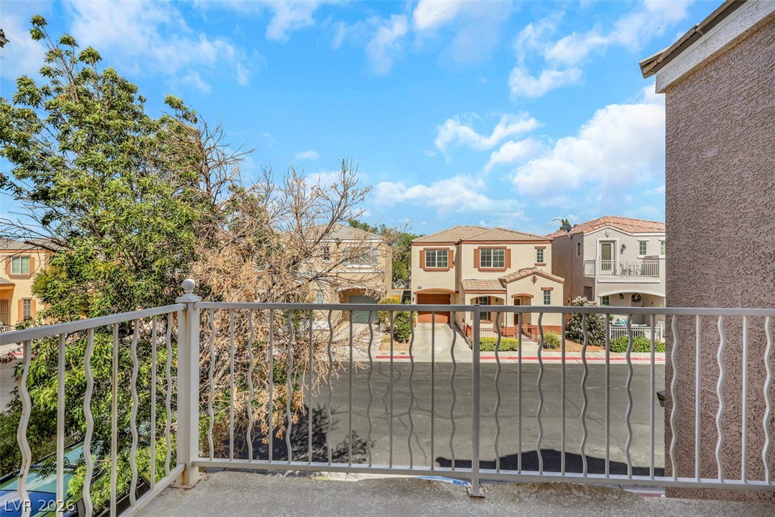 10335 Beautiful Fruit Street Property Photo 32