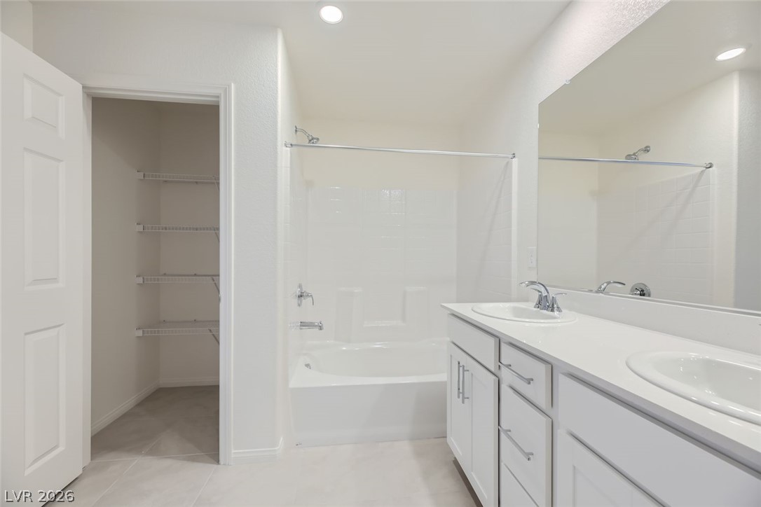 4159 Scarlet Cob Avenue Property Photo 13