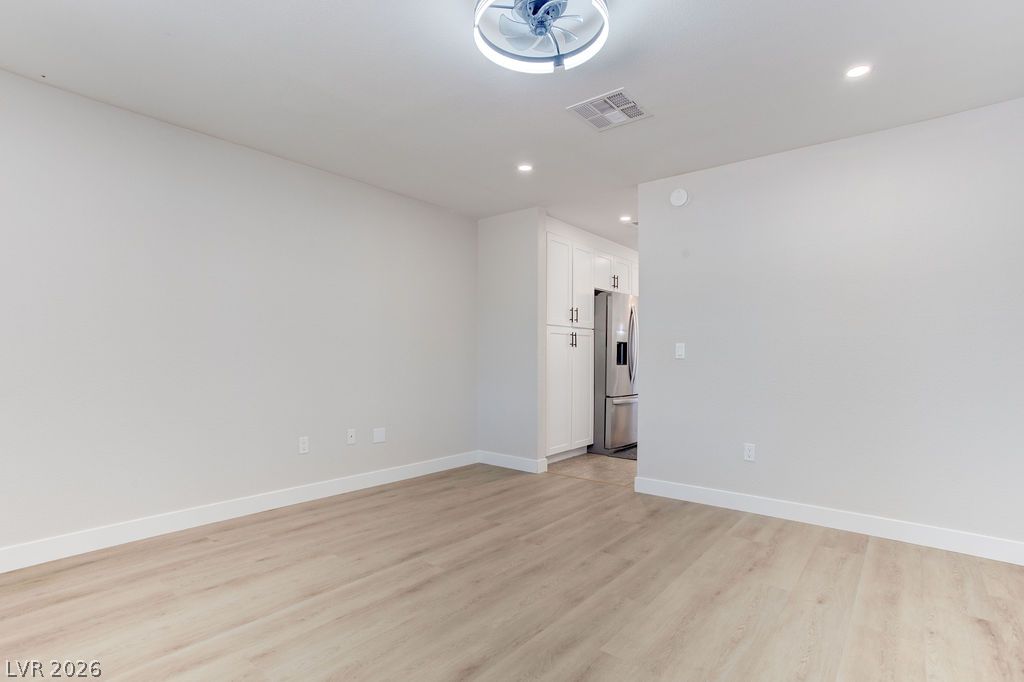 2914 Cedar Avenue Property Photo 4
