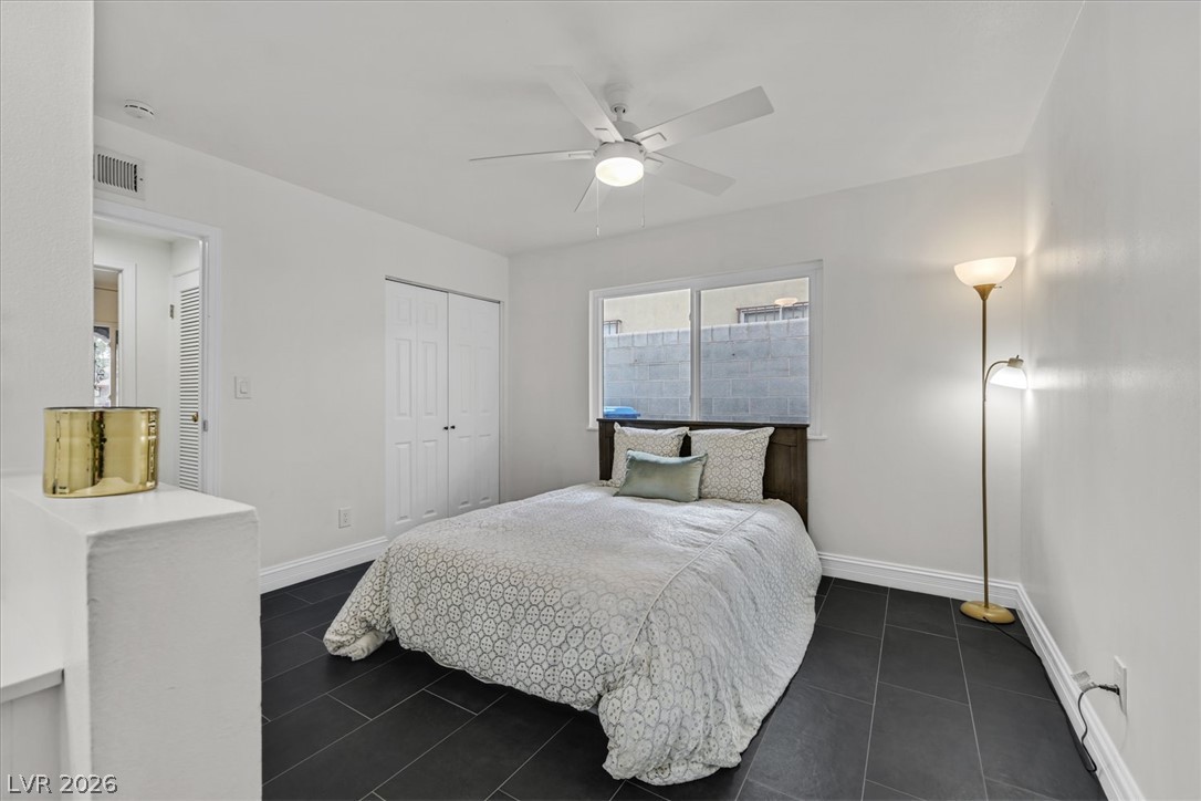 4516 East Flamingo Road Property Photo 19