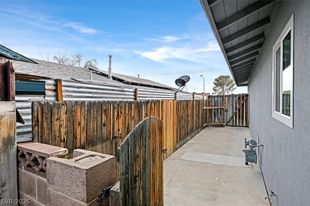 4516 East Flamingo Road Property Photo 23