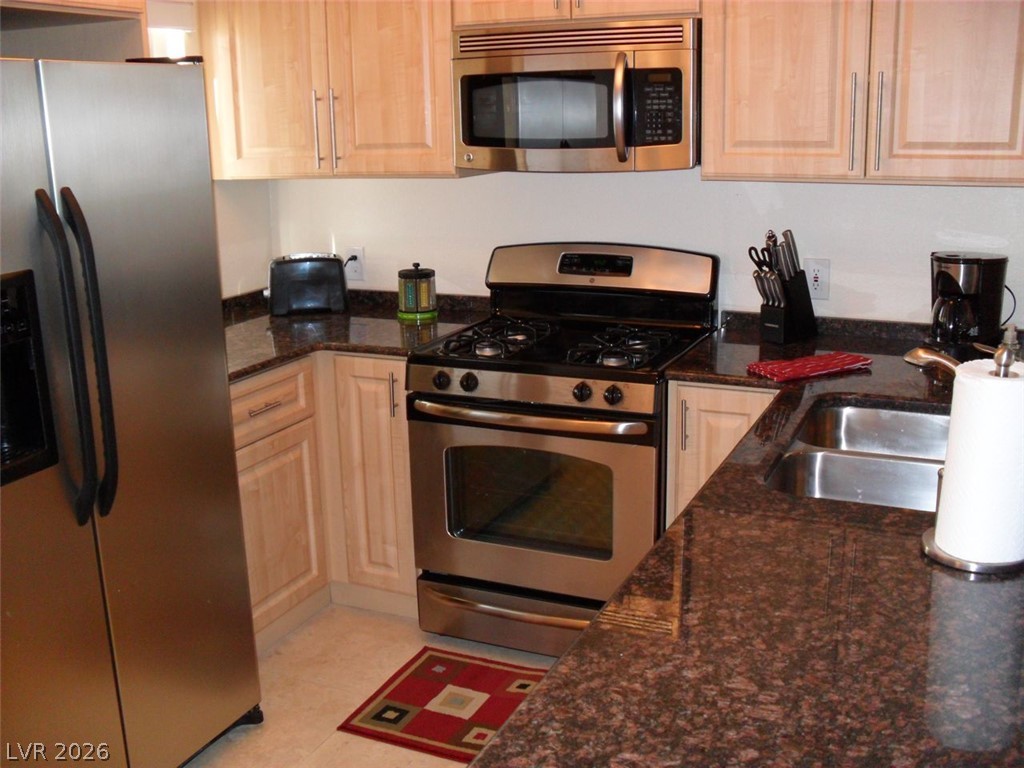 220 Flamingo Road 416 Property Photo 7