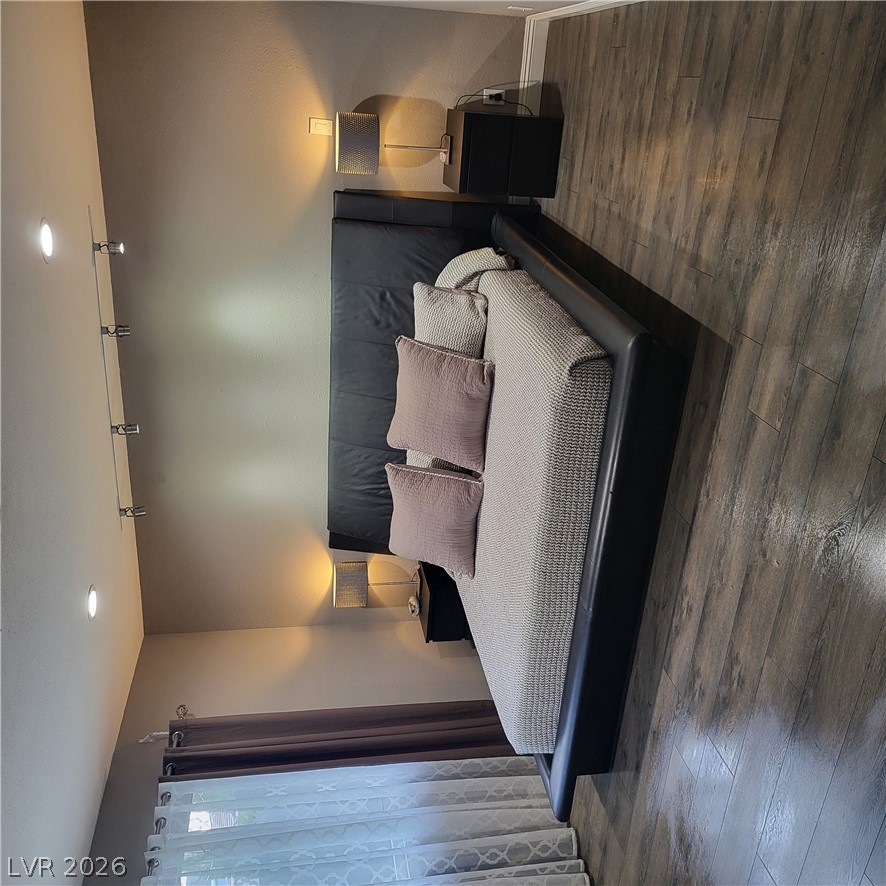 2917 Colanthe Avenue Property Photo 15