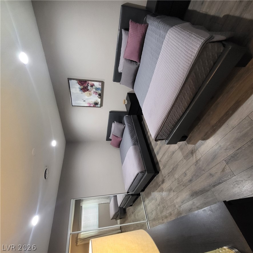 2917 Colanthe Avenue Property Photo 25