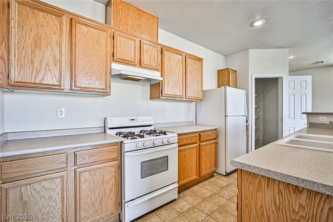 6255 West Arby Avenue 265 Property Photo 5