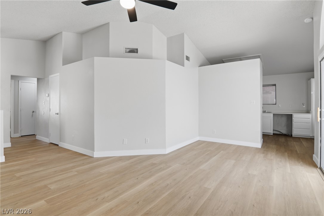 6224 Caprino Avenue Property Photo 4