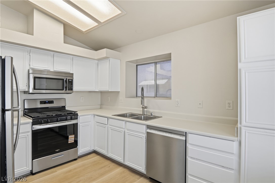 6224 Caprino Avenue Property Photo 6