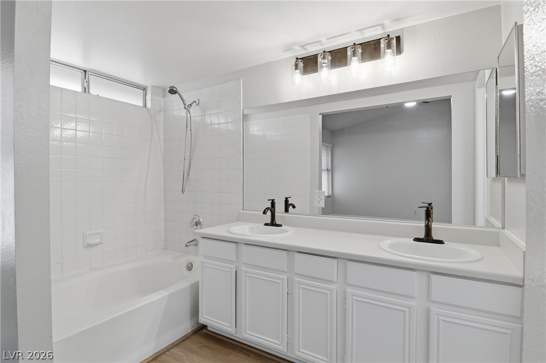 6224 Caprino Avenue Property Photo 18