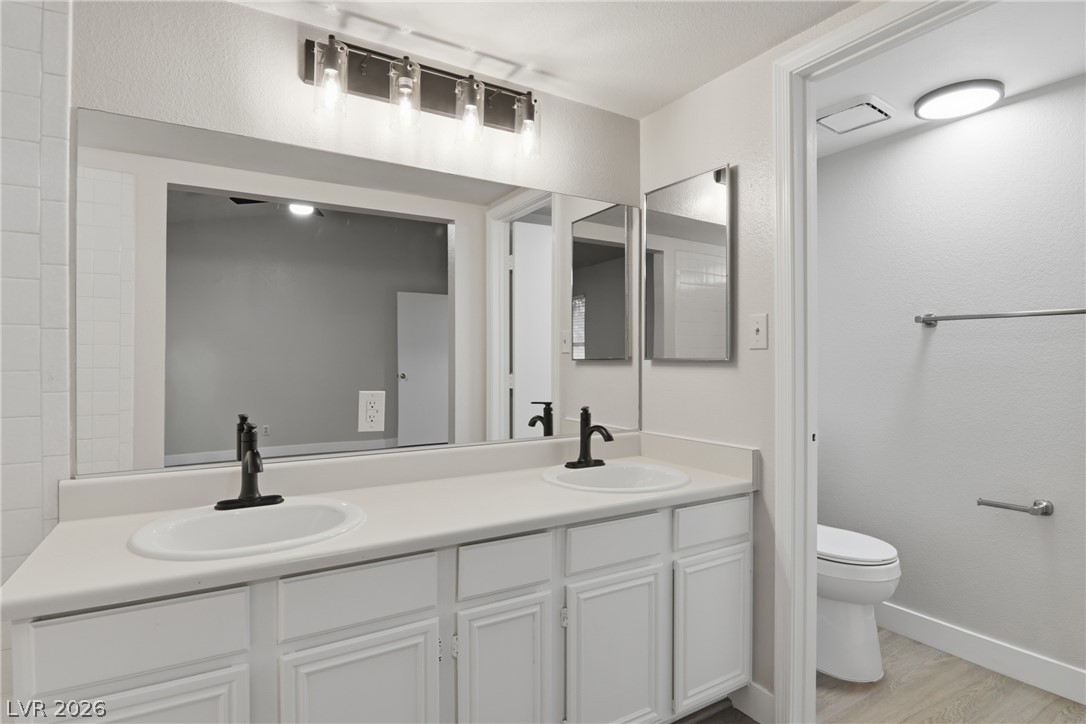 6224 Caprino Avenue Property Photo 20