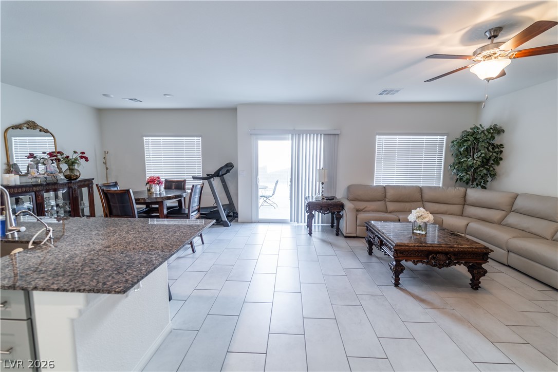 7711 Duran Harbor Lane Property Photo 11