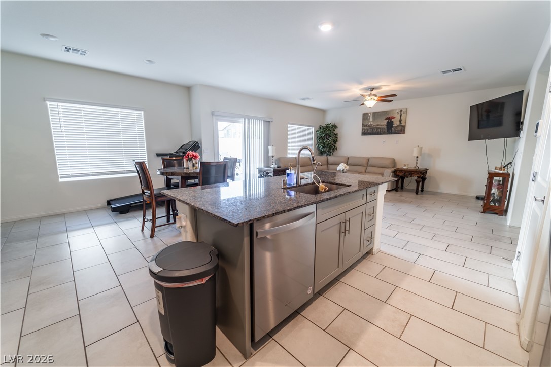 7711 Duran Harbor Lane Property Photo 13