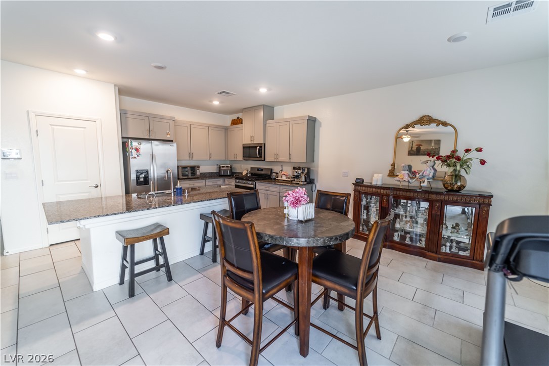 7711 Duran Harbor Lane Property Photo 16