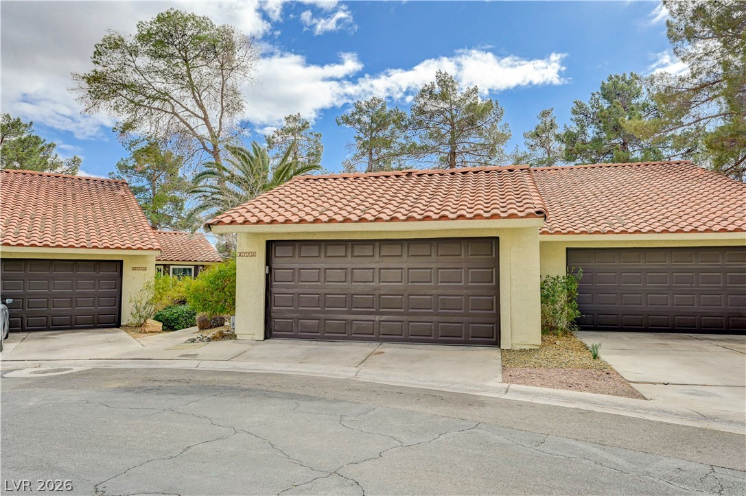 2775 Durness Court Property Photo 2