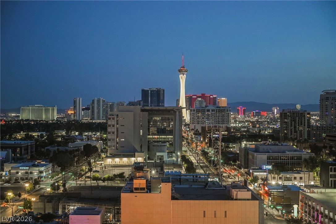 150 Las Vegas Boulevard 807 Property Photo 1