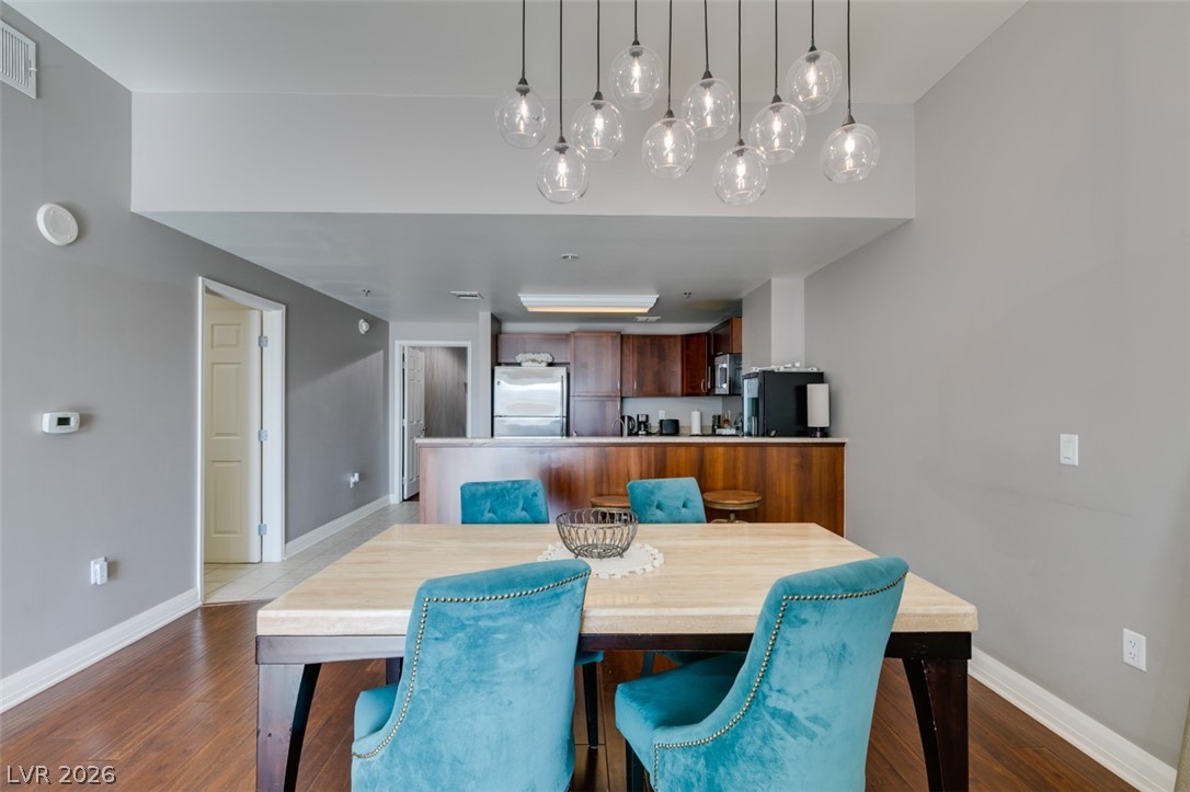 150 Las Vegas Boulevard 807 Property Photo 14