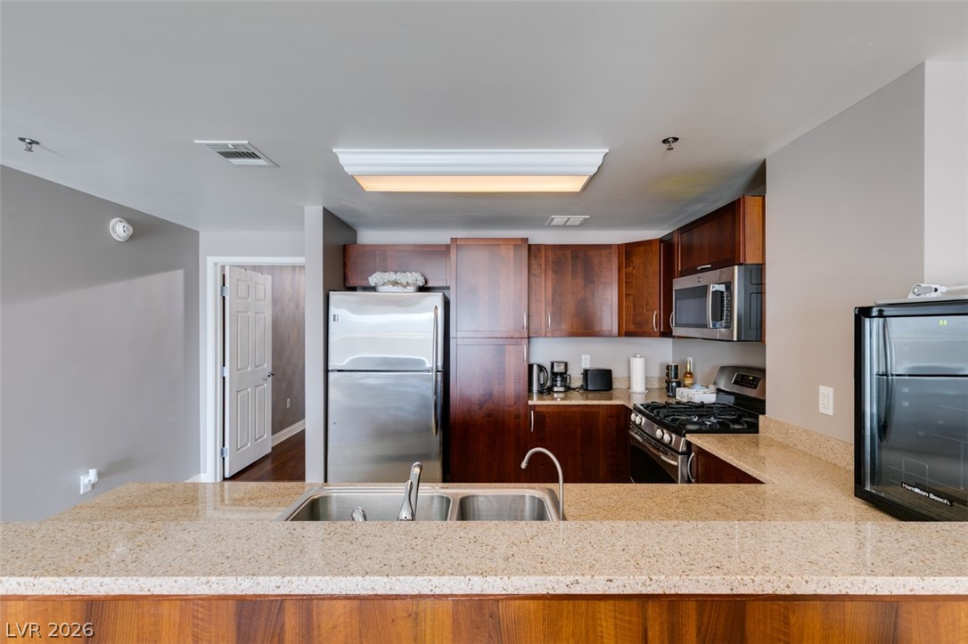150 Las Vegas Boulevard 807 Property Photo 22