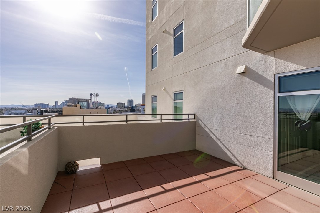 150 Las Vegas Boulevard 807 Property Photo 40