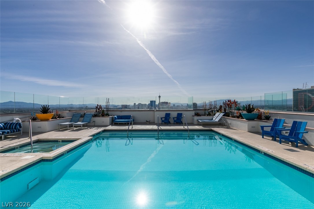 150 Las Vegas Boulevard 807 Property Photo 44