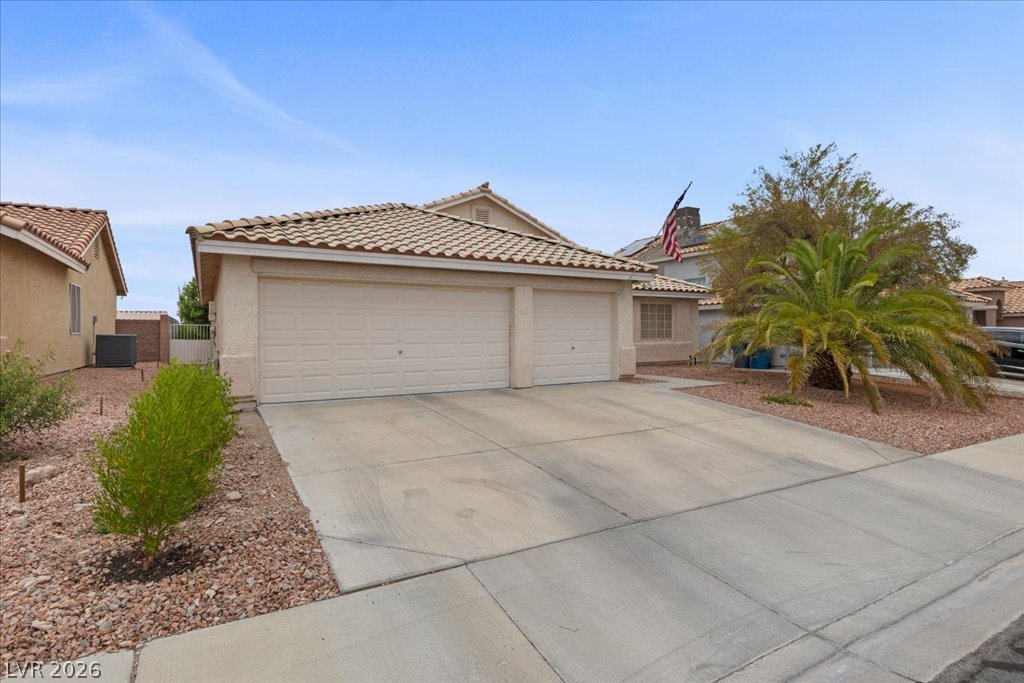 208 Night Fall Terrace Property Photo 3